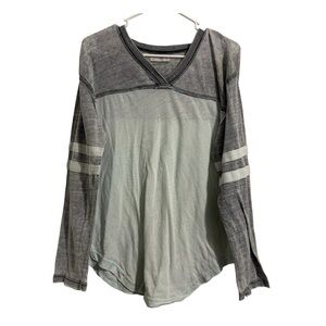 Ocean Drive Gray Blue Long Sleeve V-Neck Sweatshirt Comfy Cozy Loungewear